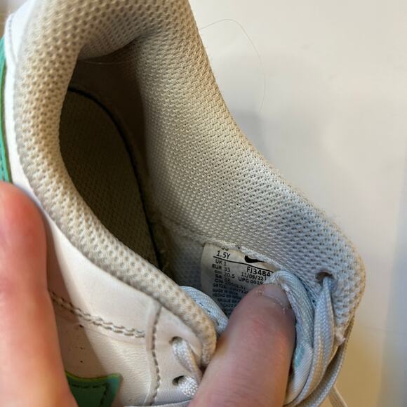 Nike Air Force One Girls Shoes 1.5Y - Picture 6 of 6